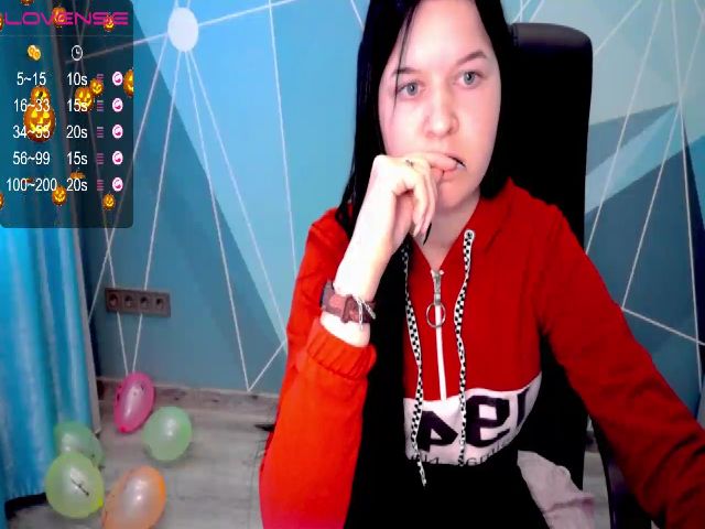 Live sex webcam photo for AnnaFols #270992427