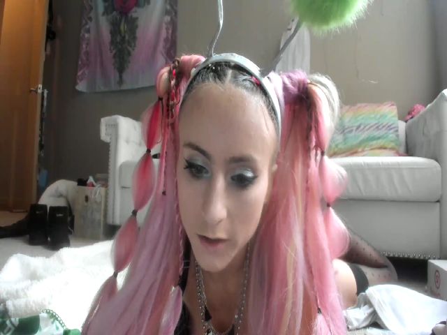 Live sex webcam photo for kandiikitten #270995493