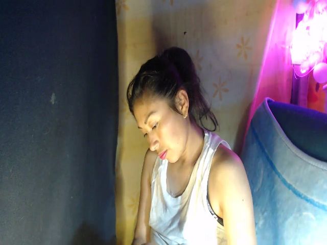 Live sex webcam photo for CHILENITAHOT #270988660