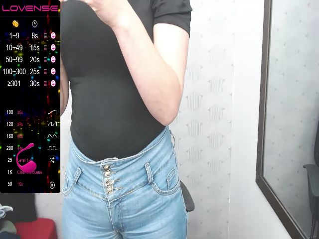 Live sex webcam photo for mia_millermw #270996104