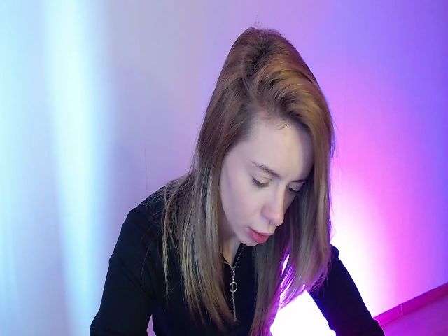 Live sex webcam photo for Luxanna_gold #270991545