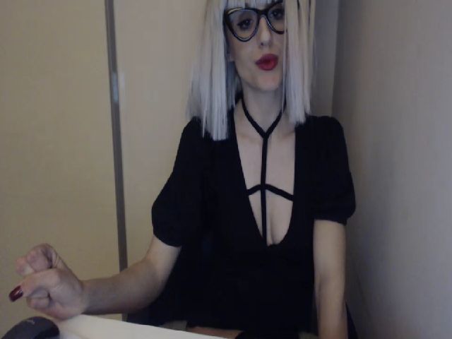 Live sex webcam photo for GoddessKasyia #270996229