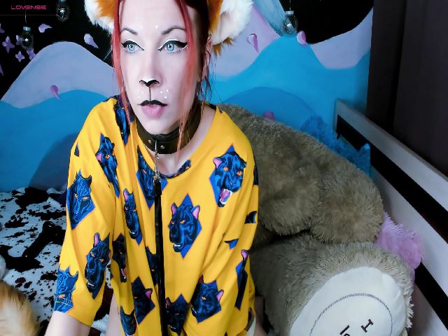 Live sex webcam photo for Charming_Nuka #270996423