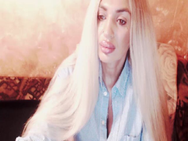 Live sex webcam photo for Goodspleasure #270999224