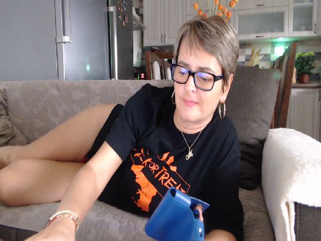 Live sex webcam photo for silverjewel #270991622