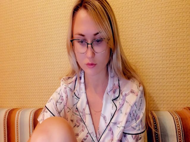 Live sex webcam photo for Mistress_Eva_ #271000500