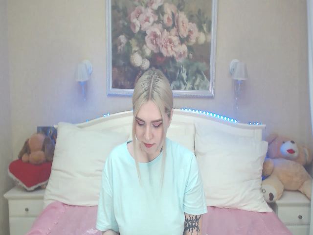 Live sex webcam photo for AmaliaDiva #270999893