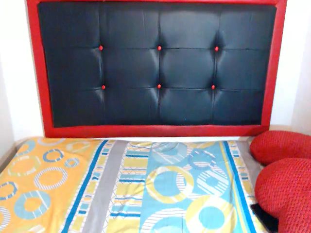 Live sex webcam photo for Xsophyx10 #270991019