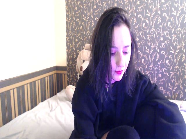 Live sex webcam photo for Meowny #270991772