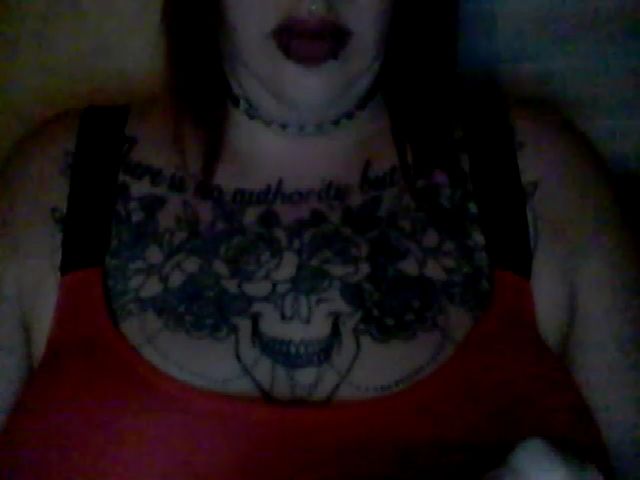 Live sex webcam photo for OhHeyItsMandi #270987642