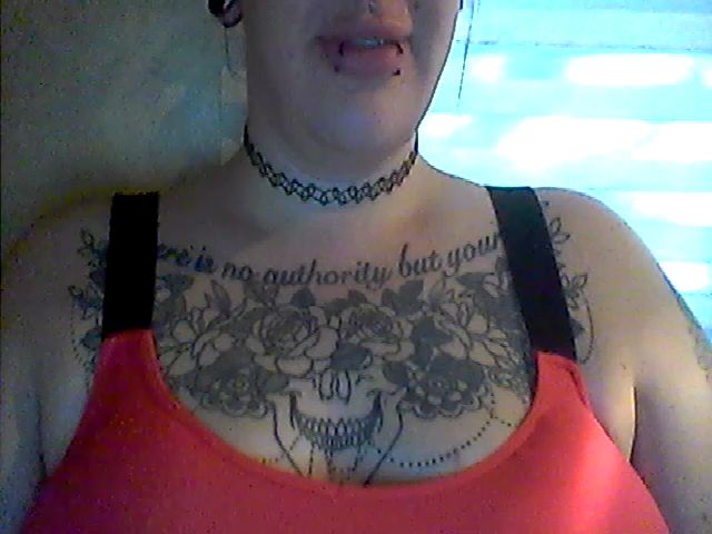 Live sex webcam photo for OhHeyItsMandi #270995893