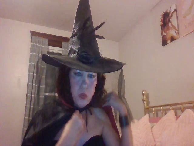 Live sex webcam photo for LadyTeeAnna #271001489