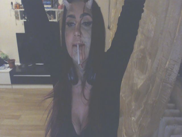 Live sex webcam photo for EmpressDaria #270987627