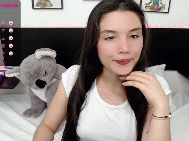 Live sex webcam photo for sol-naughty #270985497