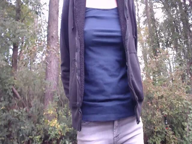 Live sex webcam photo for GirlOffGrid #270999495