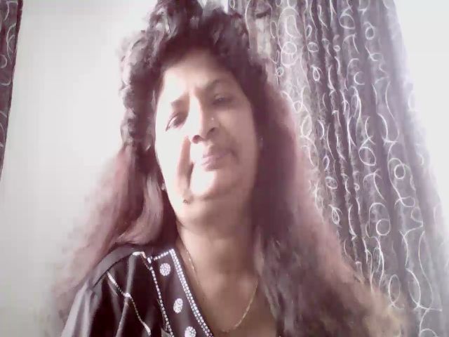 Live sex webcam photo for Indianbarbie3 #270991175