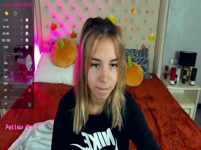 Live sex webcam photo for LexaIce #270988856