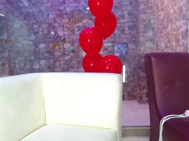 Live sex webcam photo for DeyaneShane #270998329