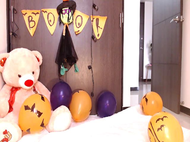 Live sex webcam photo for AnnySanz #271000670