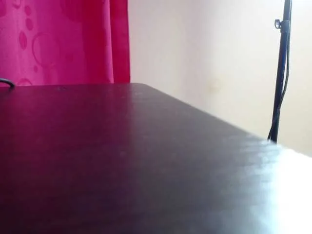 Live sex webcam photo for veronica-cam #270986263