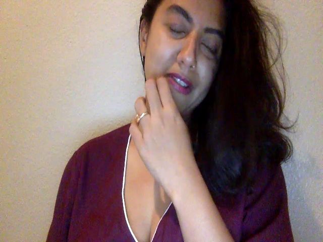 Live sex webcam photo for PollyPockit #270987126