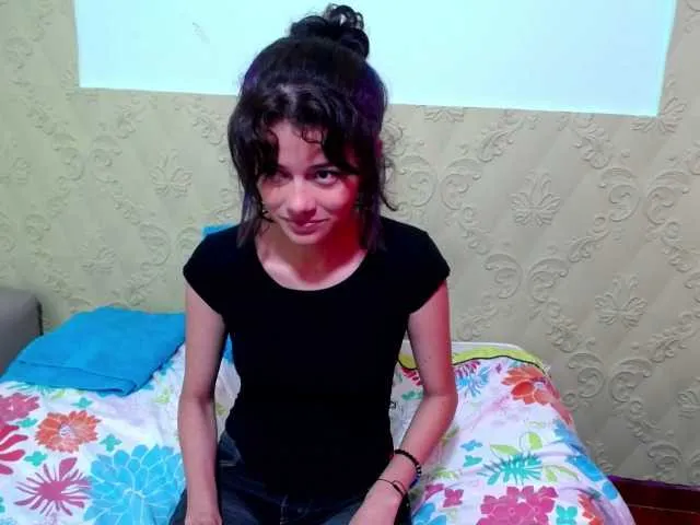 Live sex webcam photo for anne-white #270993886