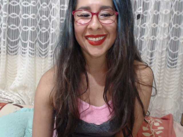 Live sex webcam photo for Malishka19 #270990757