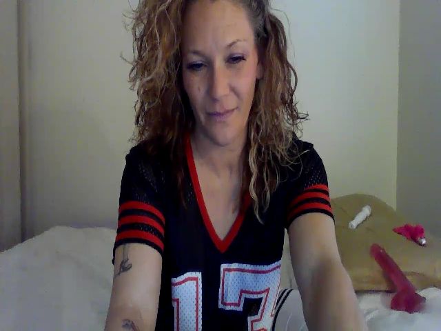 Live sex webcam photo for HarperCole78 #270999247