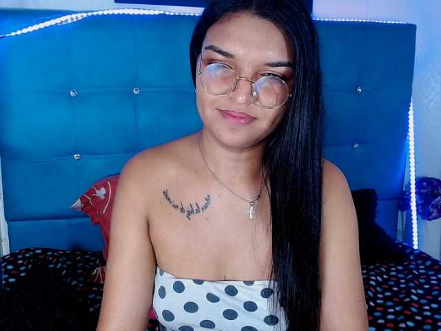 Live sex webcam photo for evangelina-ro #270985956