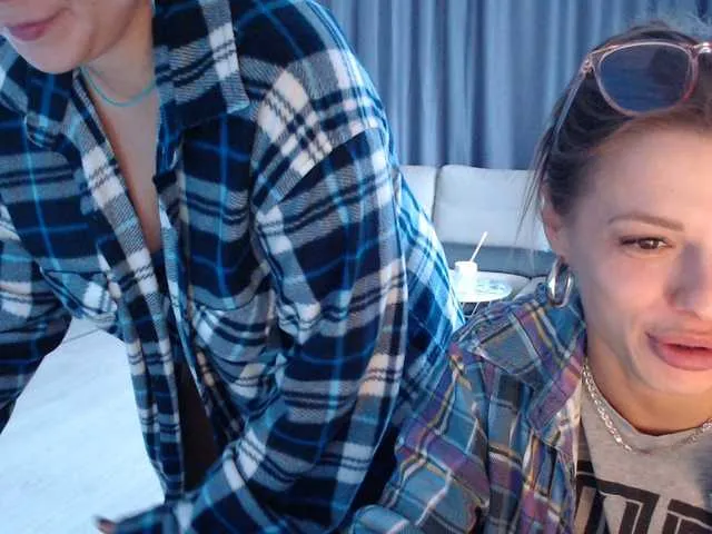 Live sex webcam photo for BugaGirls #271008659