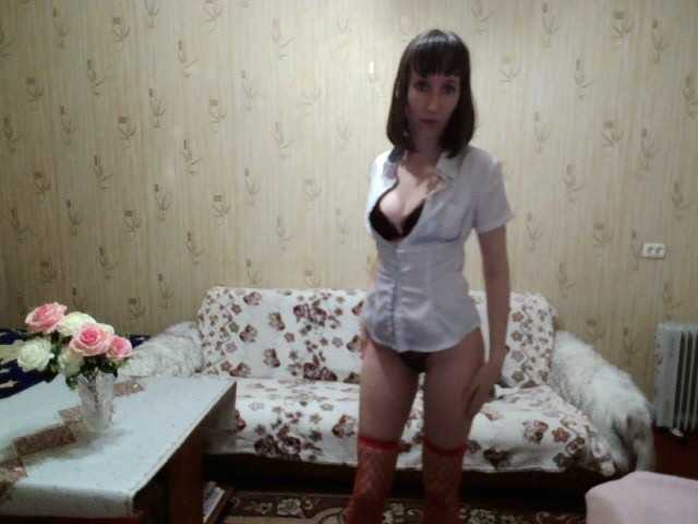 Live sex webcam photo for Oksana24ad #271012816