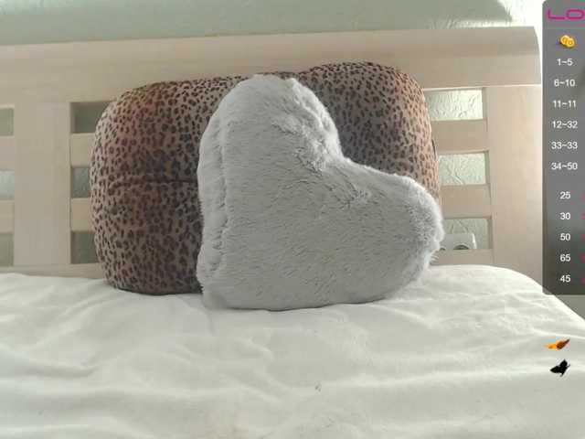 Live sex webcam photo for AnnaMariiia #271001874