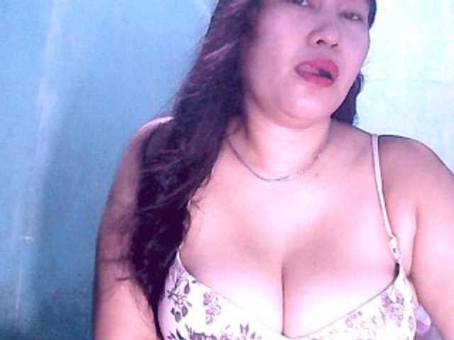 Live sex webcam photo for wildmom4u #271002306