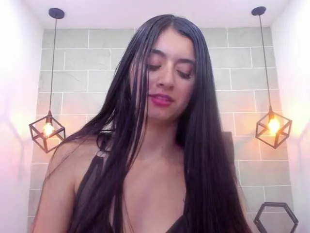 Live sex webcam photo for anamaria-rodr #271003044