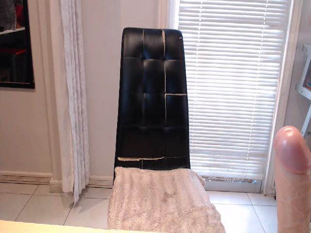 Live sex webcam photo for Africanbusty #271006629