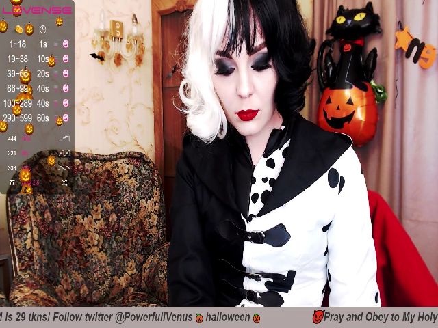 Live sex webcam photo for PetiteVenusX #271010058