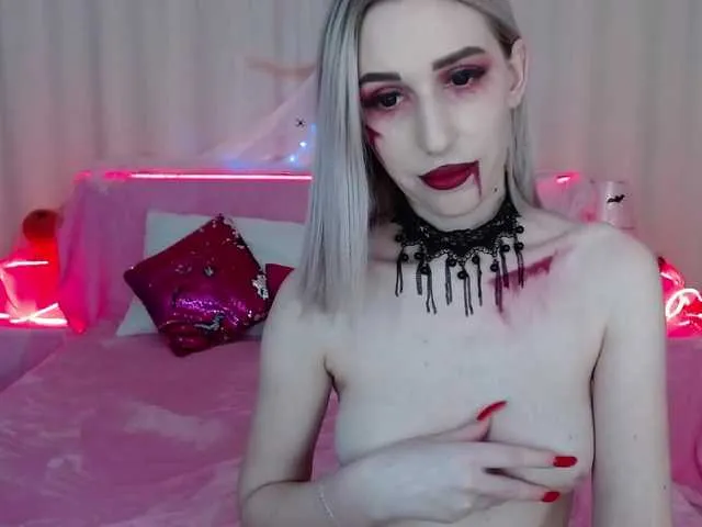 Live sex webcam photo for MiuElle #271002638