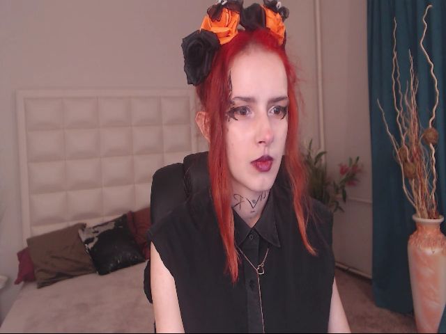 Live sex webcam photo for IrisNichols #271015181