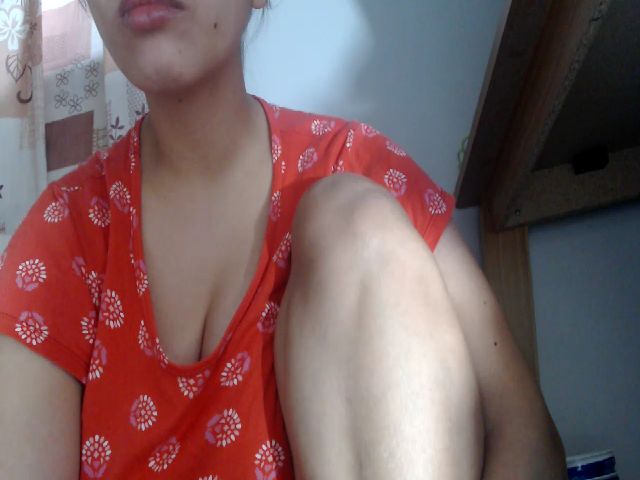Live sex webcam photo for HotpukiLuver #271015733