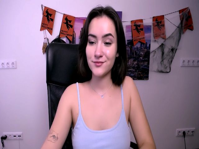 Live sex webcam photo for MellidaDeus #271010198