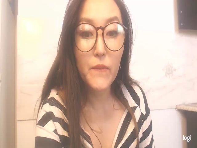 Live sex webcam photo for HrnyTeacher #271007276