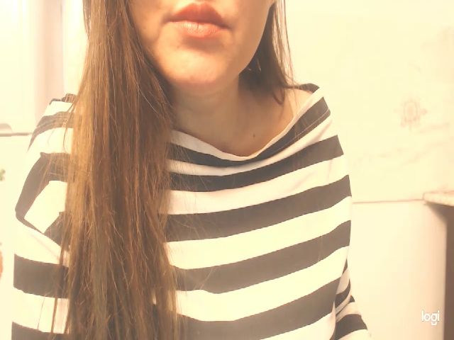 Live sex webcam photo for HrnyTeacher #271013813