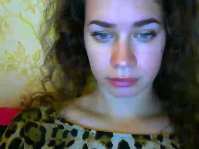 Live sex webcam photo for SofiAmeli #271010558