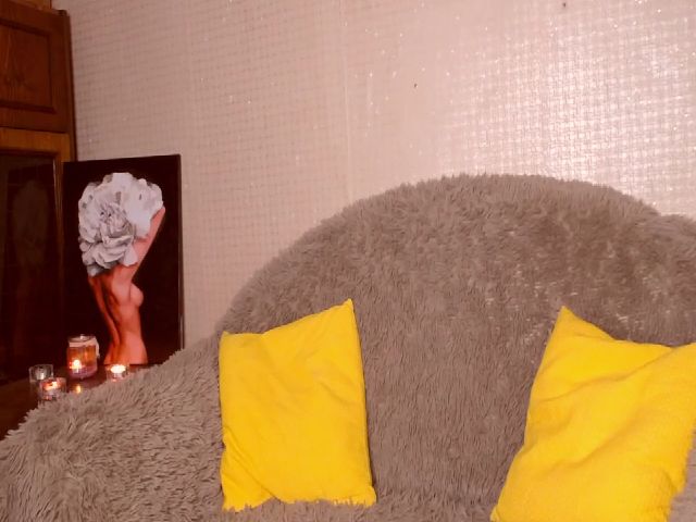 Live sex webcam photo for Ame_Kaery #271013756