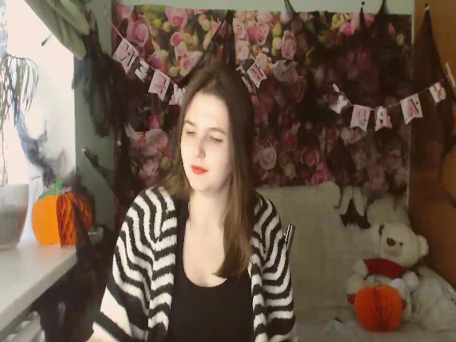 Live sex webcam photo for LiliBrendon #271008536