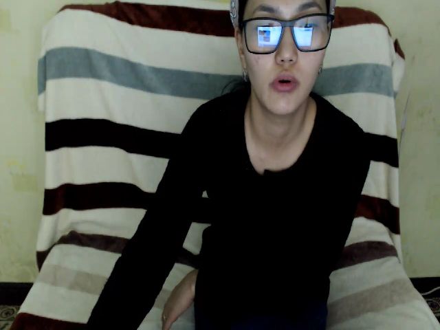 Live sex webcam photo for Maki__ #271011106