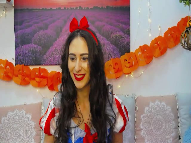 Live sex webcam photo for MaraW #271011287