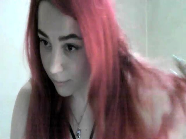 Live sex webcam photo for BehAaPpYYYY #271007297