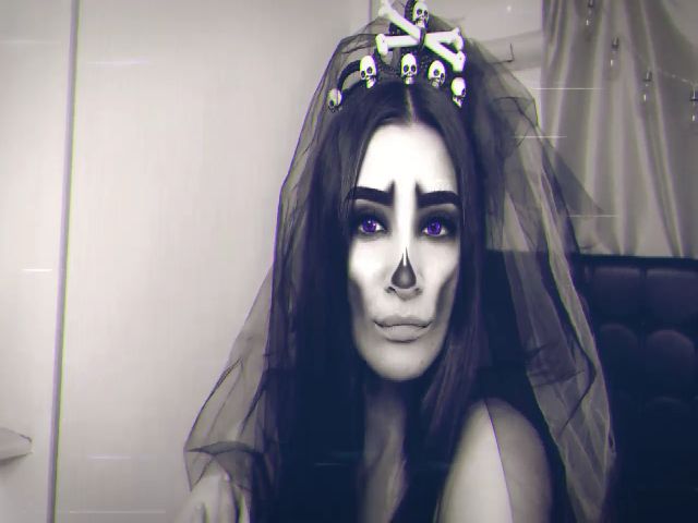 Live sex webcam photo for Asoll77 #271007885