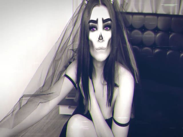 Live sex webcam photo for Asoll77 #271007996